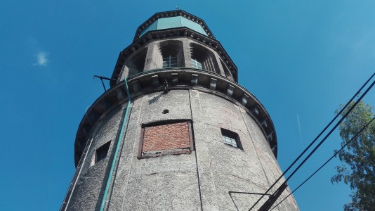 Former coal feeding and water tower in Vratislavice | Photo: Czech Film Commission