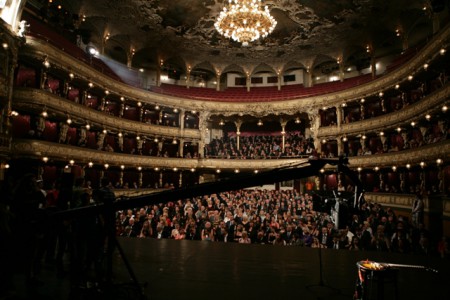 Rockstar filmed on Czech locations in 2010 (© Shree Ashtavinayak Cine Vision Ltd.)