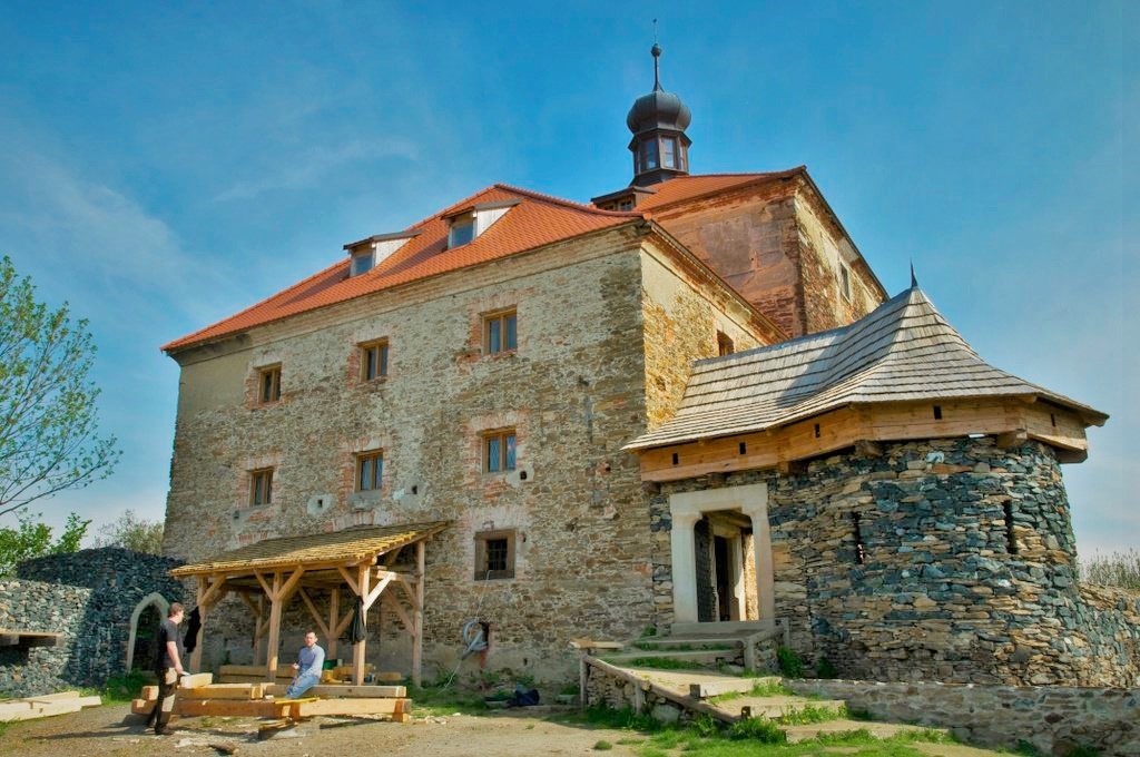 Featured location: Malešov Fortress – Gothic to the core, only an hour from Prague