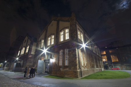 Brick house, photo: Roman Petris