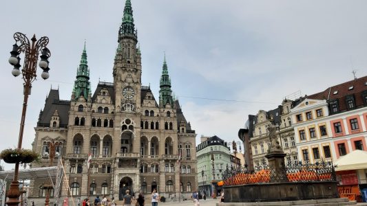 After filming, local craftspeople removed corrosion from the fountain, restoring its former glory. As agreed with the city, the production paid for the restoration | Photo: Czech Film Commission